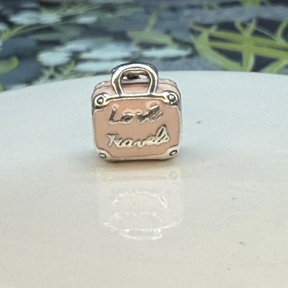 ⭐️Authentic Pandora Pink Travel Bag Charm - Picture 2 of 8